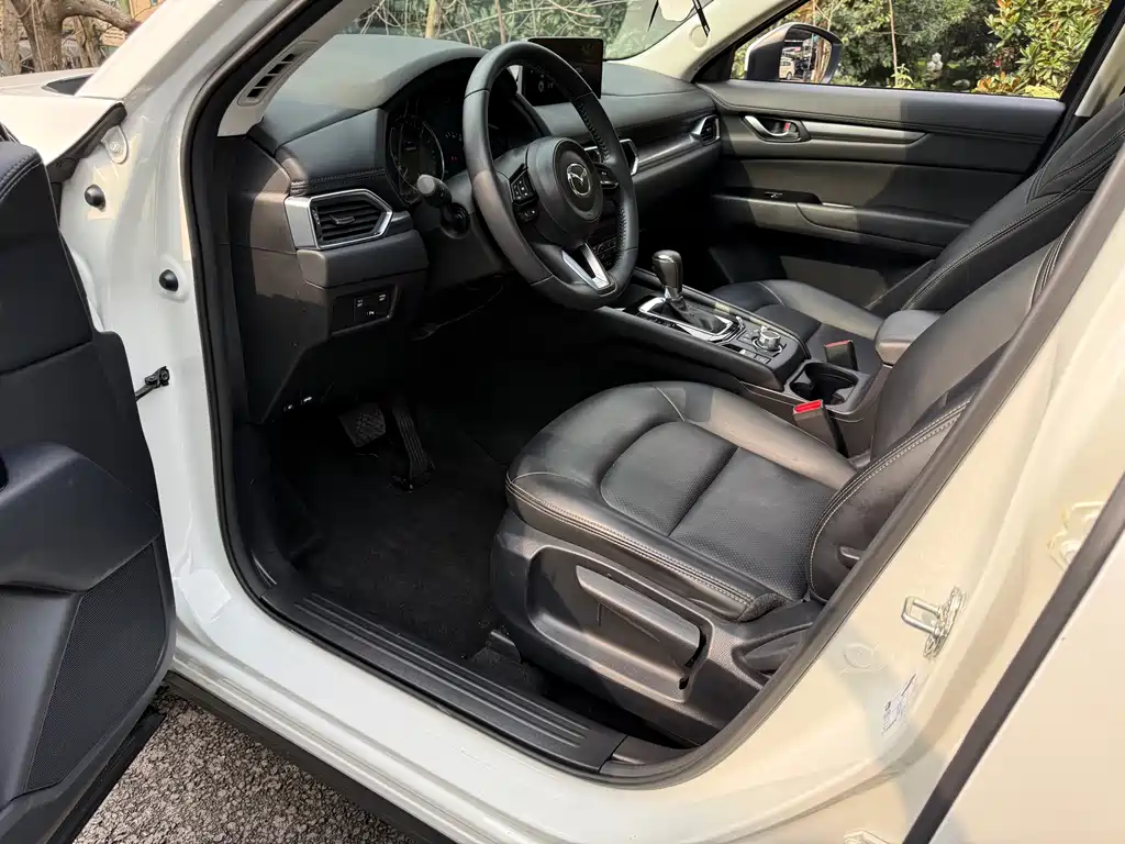 Mazda CX-5 2022 2.0L automatic two-wheel drive smart model купить на сайте DeffCars