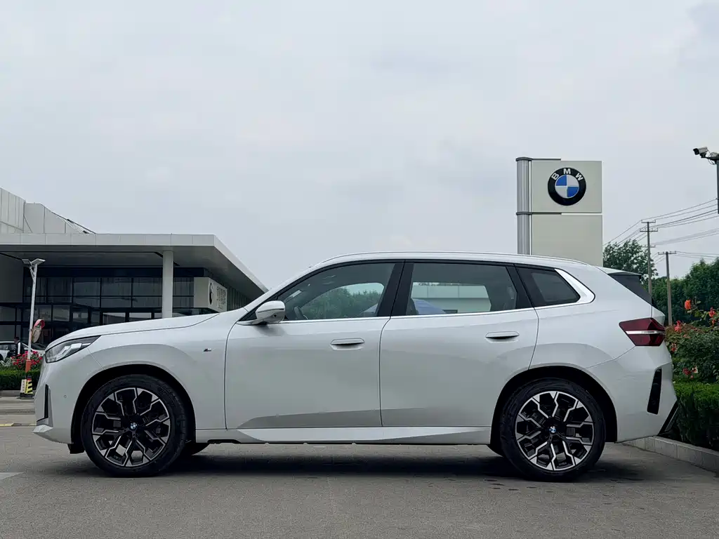 BMW X3 2025 xDrive30L Leading M Sports Package купить на сайте DeffCars