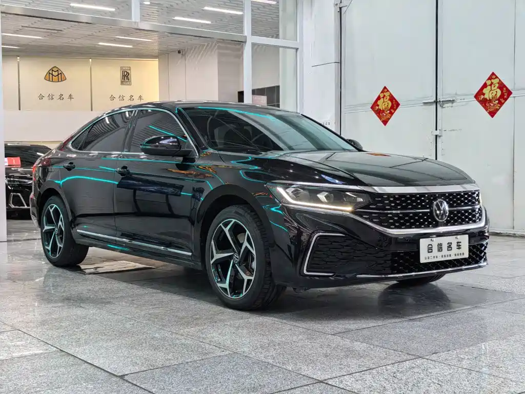 Passat 2025 Outstanding Model 330TSI Starry Sky Elite Edition купить на сайте DeffCars