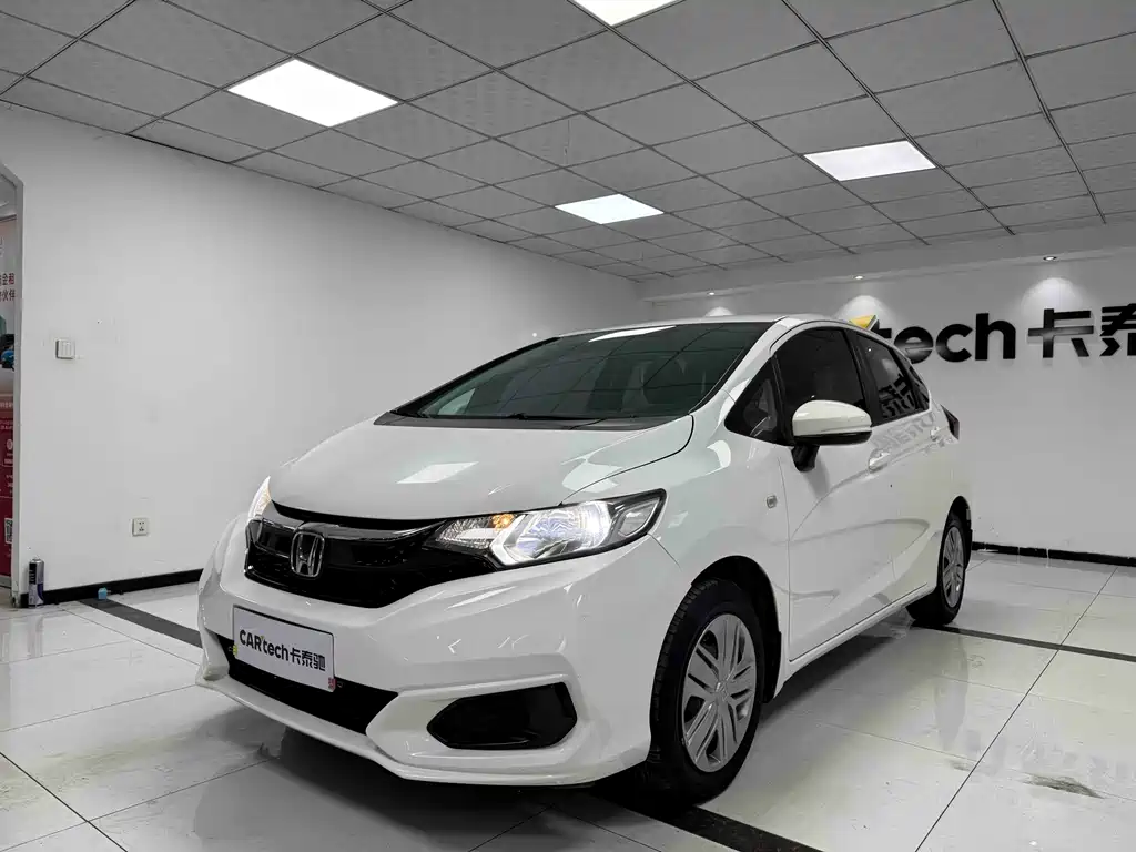 Fit 2018 1.5L CVT Comfort Edition купить на сайте DeffCars