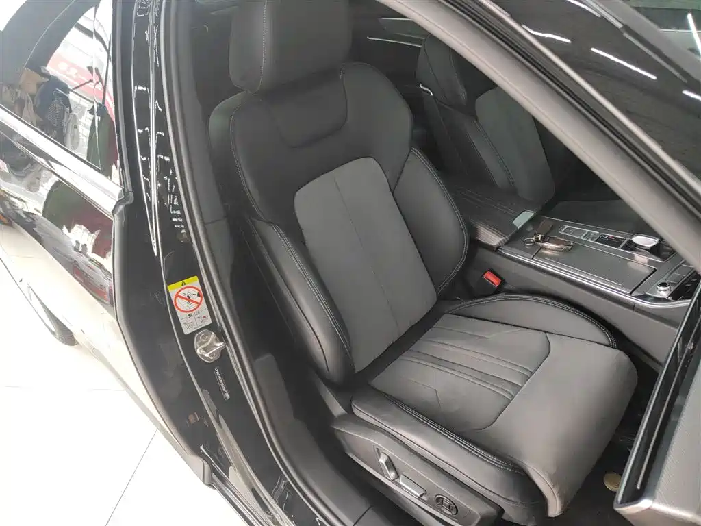 Audi A6L 2023 45 TFSI Premium Dynamic Model купить на сайте DeffCars