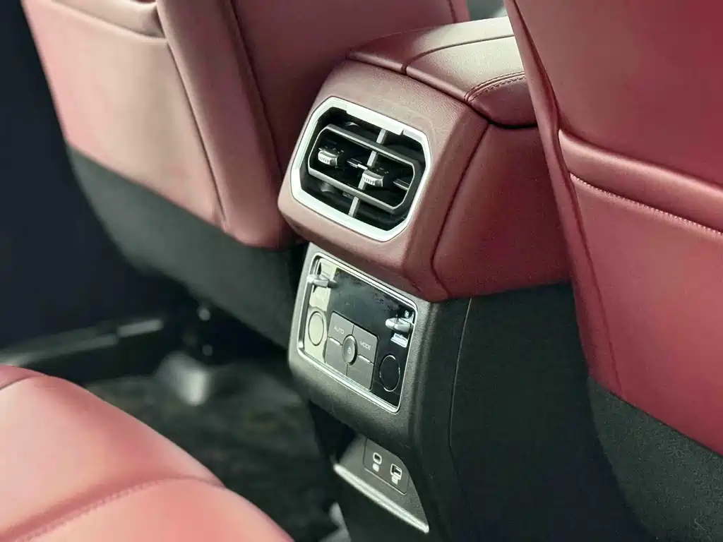 Tank 400 New Energy 2024 Hi4-T Off-Road Version купить на сайте DeffCars