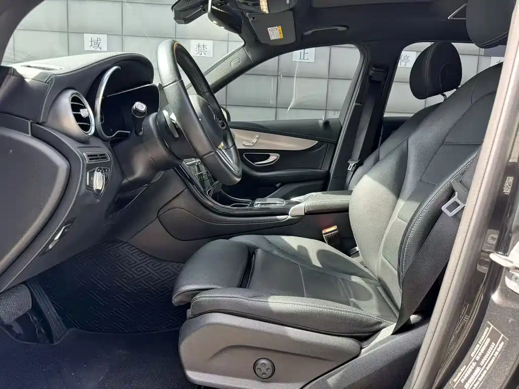 Mercedes-Benz GLC 2020 facelift GLC 260 L 4MATIC dynamic купить на сайте DeffCars