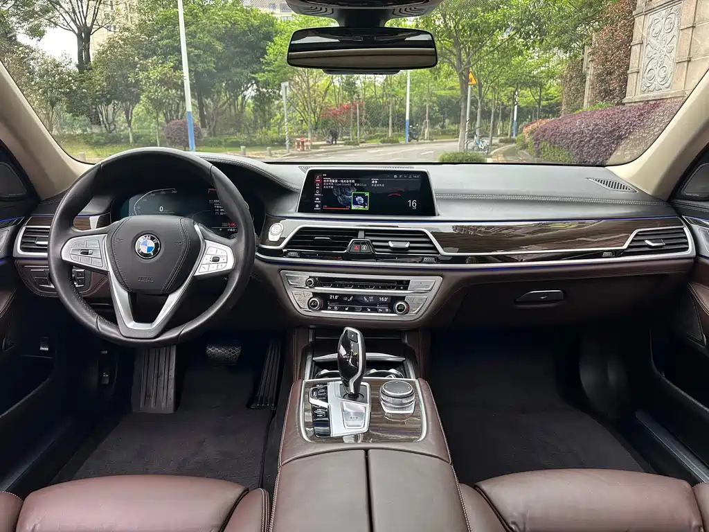 BMW 7 Series 2019 730Li Luxury Package купить на сайте DeffCars