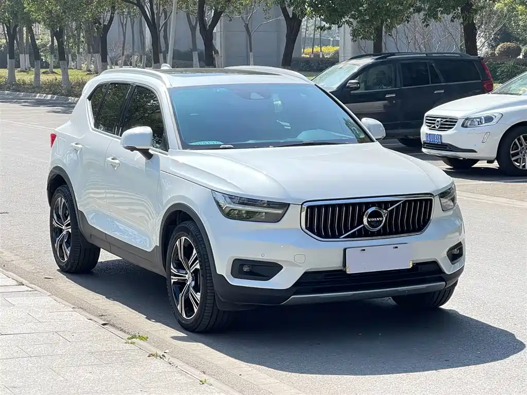 Volvo XC40 2020 T4 four-wheel drive Zhiyuan Sport Edition купить на сайте DeffCars