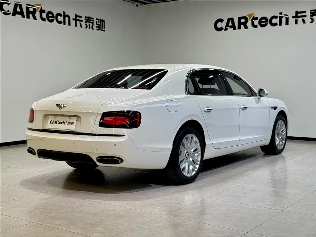 Flying Spur 2017 4.0T V8 Standard Edition купить на сайте DeffCars