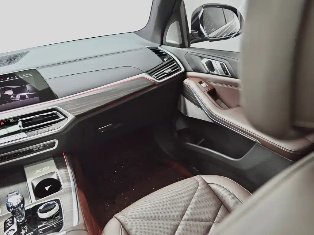 BMW X5 2022 xDrive 40Li M Sports Package купить на сайте DeffCars