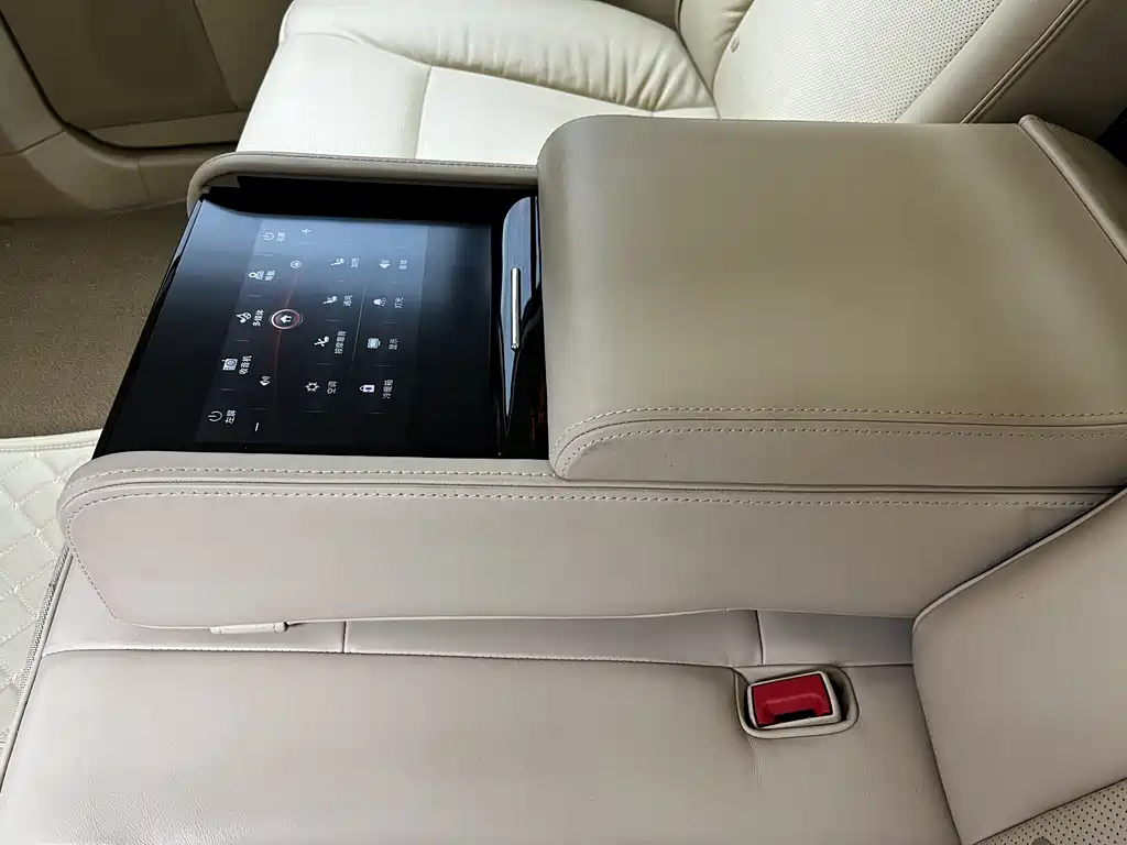 Hongqi Golden Sunflower National Gift 2014 6.0L Flagship Edition купить на сайте DeffCars