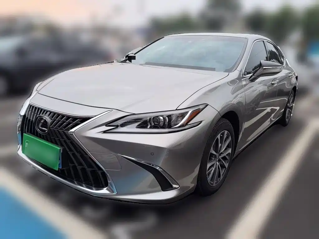 Lexus ES 2024 200 Premium Edition купить на сайте DeffCars