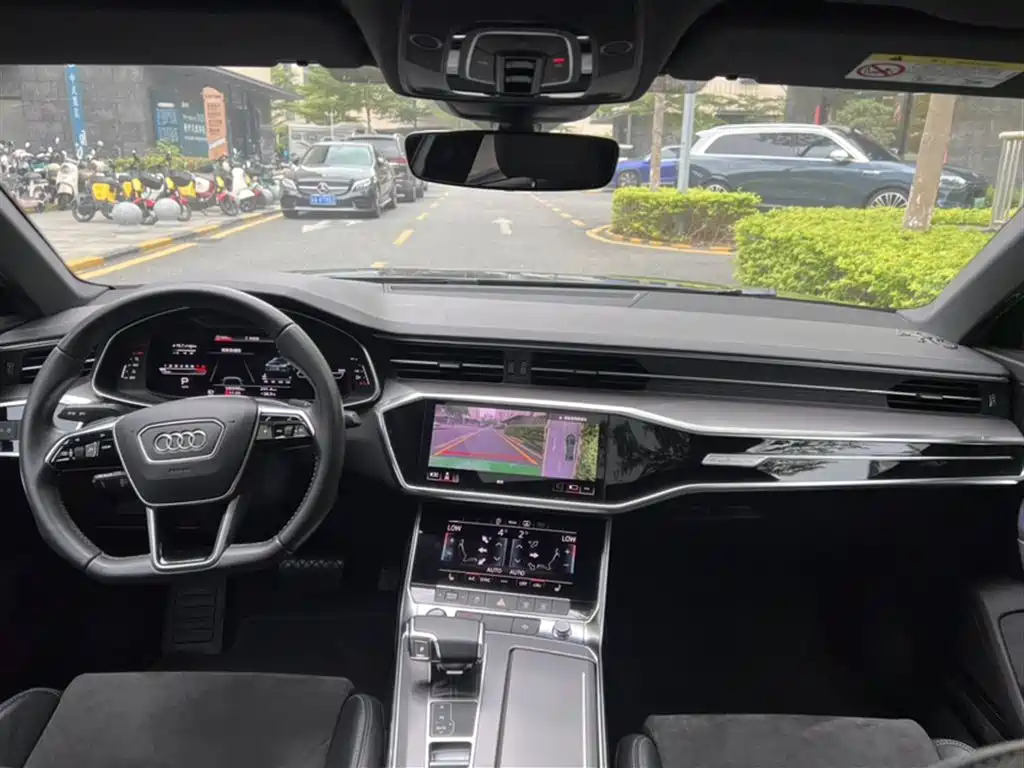 Audi A6L 2021 55 TFSI quattro exclusive dynamic model купить на сайте DeffCars
