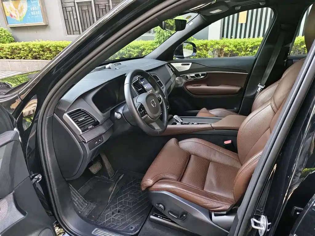 Volvo XC90 plug-in hybrid 2023 T8 RECHARGE Zhizun Deluxe Edition 7 seats купить на сайте DeffCars