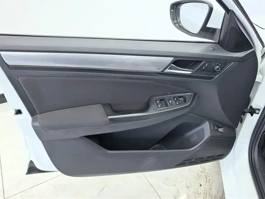 Bora 2019 facelift 1.5L automatic fashion model National V купить на сайте DeffCars