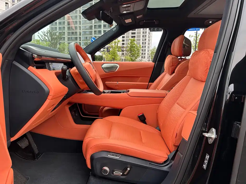 Lynk & Co 900 2025 1.5T Ultra купить на сайте DeffCars