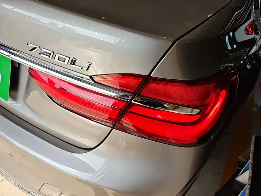 BMW 7 Series 2018 730Li Leading Excellence Package купить на сайте DeffCars