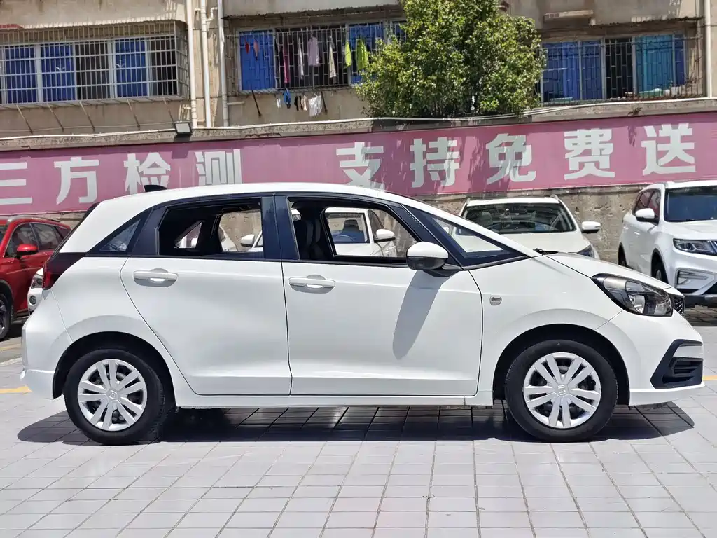 Fit 2021 1.5L CVT Trendy Edition купить на сайте DeffCars