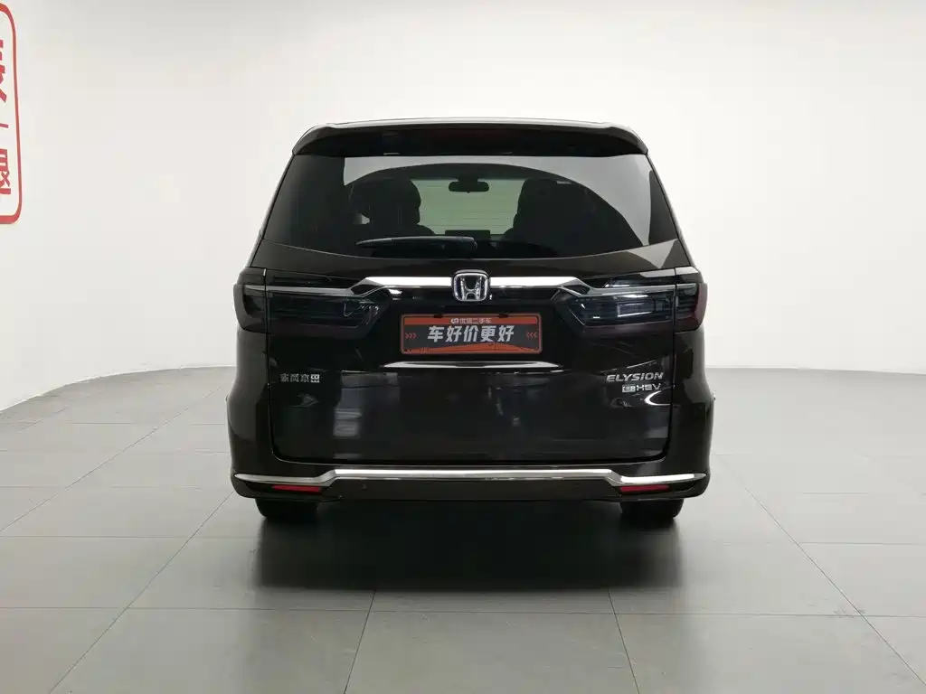 Alison 2022 2.0L e:HEV Luxury First Edition купить на сайте DeffCars