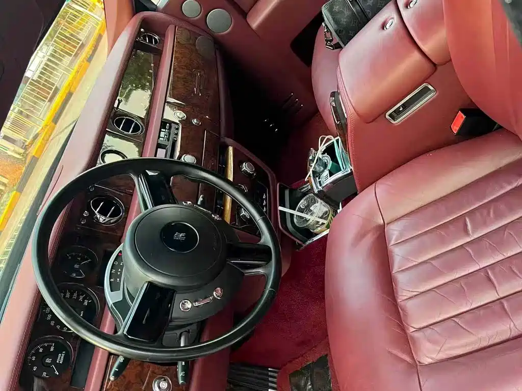 Phantom 2013 6.7L Standard Edition купить на сайте DeffCars