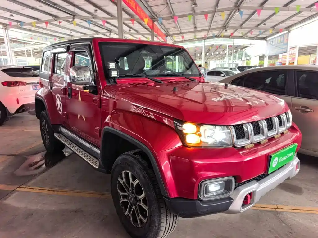 Beijing off-road BJ40 2019 facelift 2.0T automatic four-wheel drive city hunter version exclusive model National V купить на сайте DeffCars