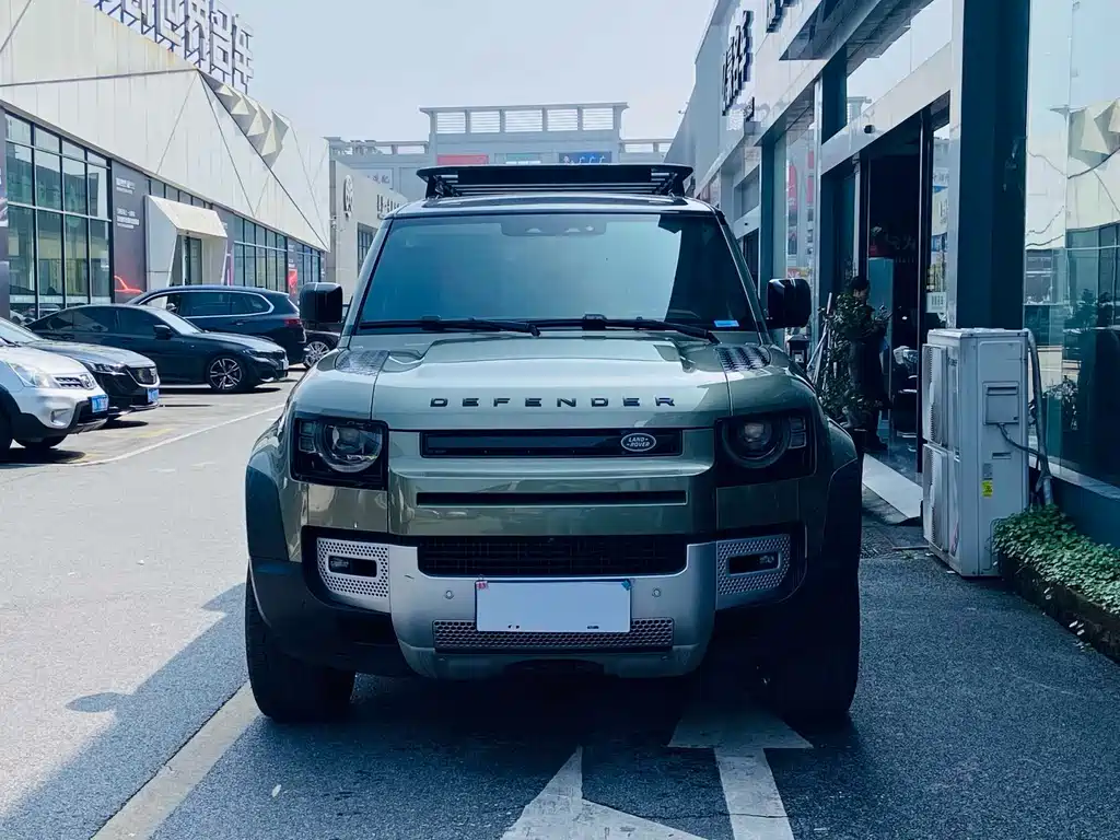Land Rover Defender 2024 110 3.0T P400 Dark Special Edition купить на сайте DeffCars