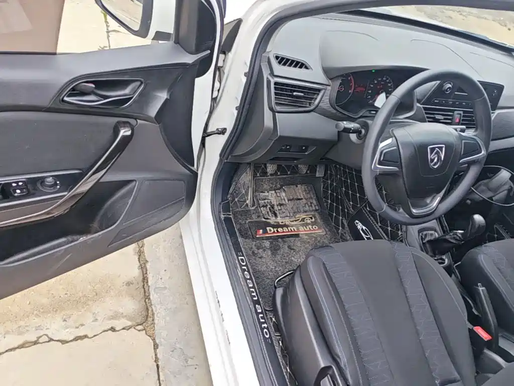 Baojun 310 2020 1.2L manual comfort model купить на сайте DeffCars