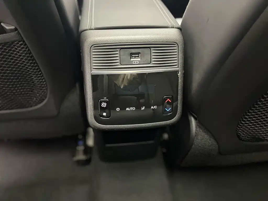 Xingtu Lanyue 2021 400T 2WD Xingrui Pro version 7 seats купить на сайте DeffCars