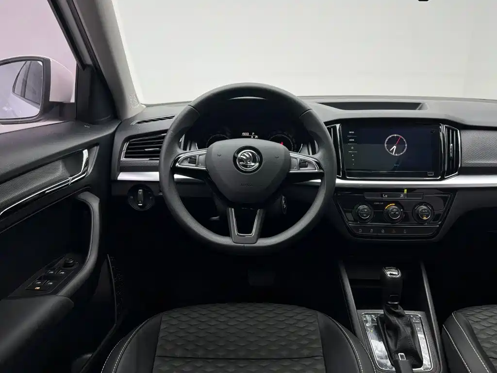 Kamiq 2020 1.5L Automatic Comfort Edition купить на сайте DeffCars