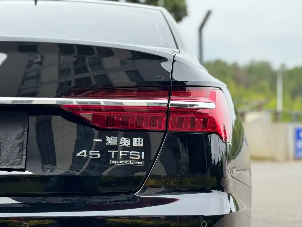 Audi A6L 2022 40 TFSI luxury and dynamic model купить на сайте DeffCars