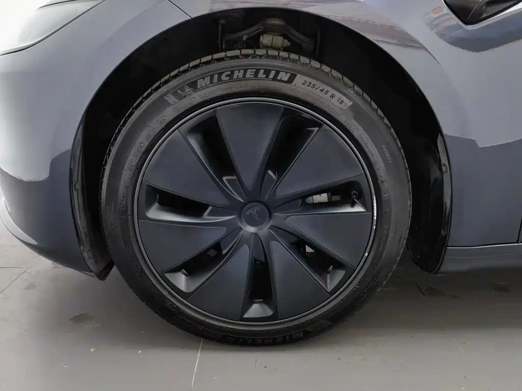 Model 3 2023 rear-wheel drive version купить на сайте DeffCars