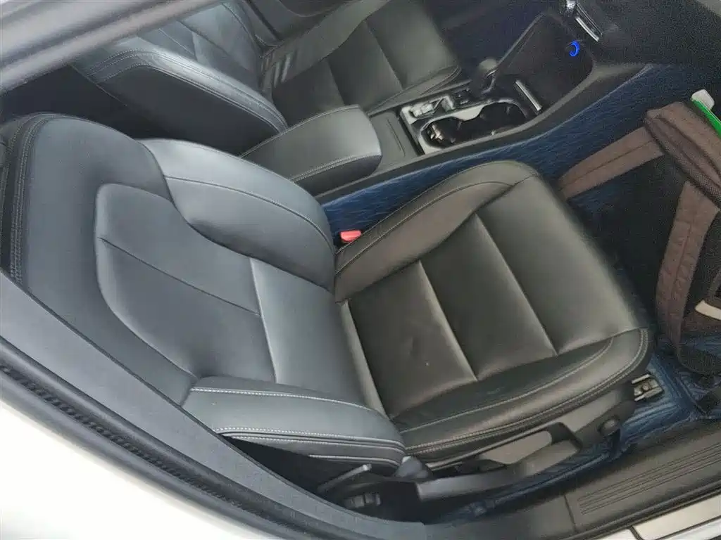 Volvo XC40 2020 T3 Zhiyuan Luxury Edition купить на сайте DeffCars
