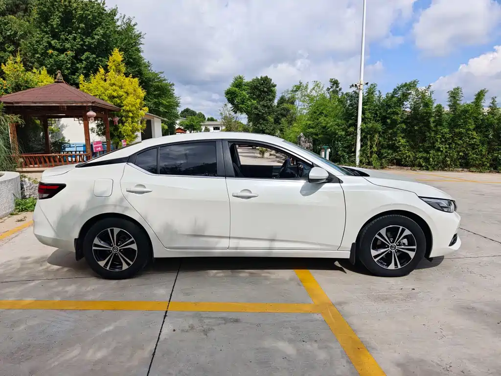 Sylphy 2022 1.6XE CVT Comfort Edition купить на сайте DeffCars