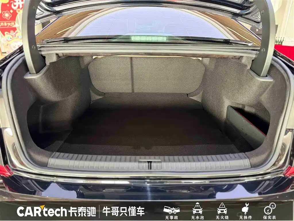 Passat 2025 Outstanding Model 330TSI Starry Sky Elite Edition купить на сайте DeffCars