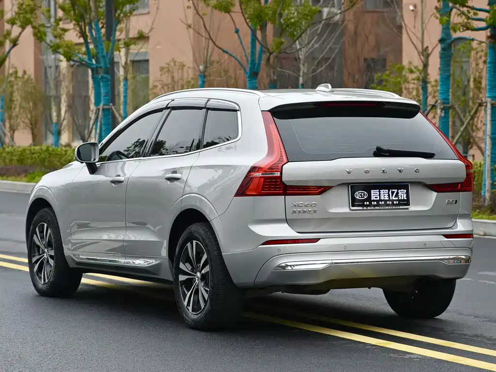 Volvo XC60 2023 B5 four-wheel drive Zhiyi Luxury Edition купить на сайте DeffCars