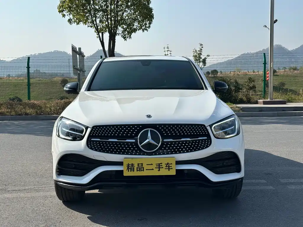 Mercedes-Benz GLC Coupe 2021 GLC 260 4MATIC Coupe SUV купить на сайте DeffCars