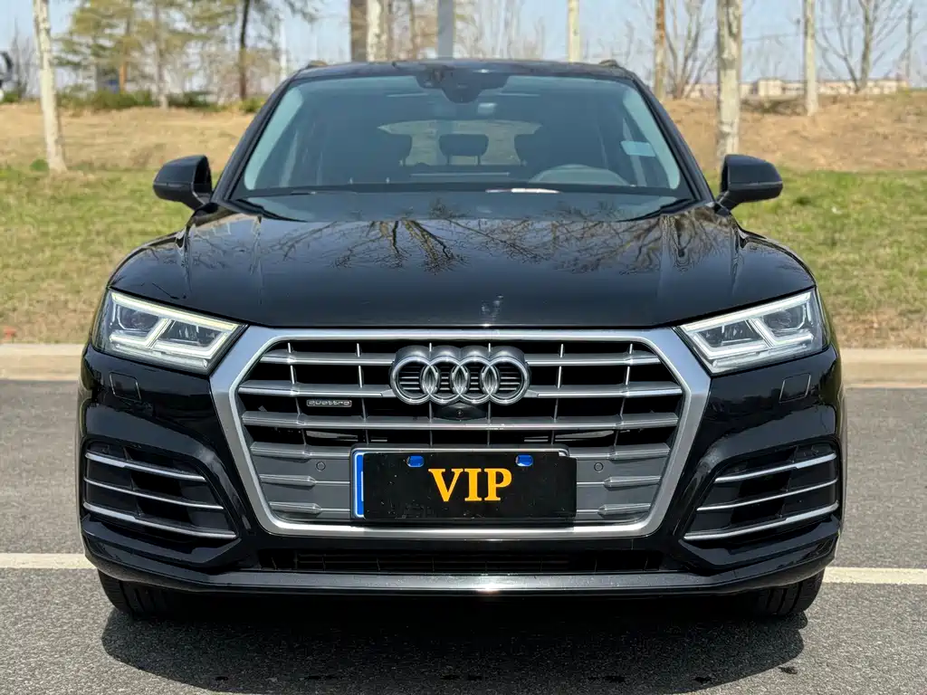 Audi Q5L 2018 45 TFSI Exclusive Fashion Model National VI купить на сайте DeffCars