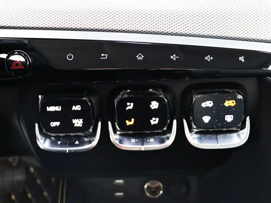 Beijing X3 2019 1.5L Automatic Star Edition купить на сайте DeffCars