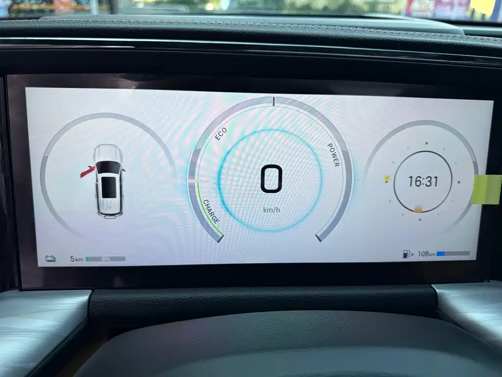 Trumpchi ES9 2024 PHEV 143km Traveler Max купить на сайте DeffCars