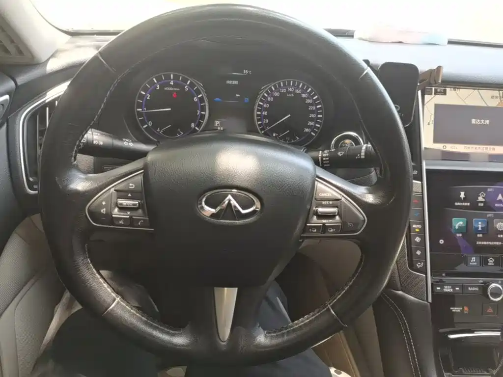 Infinity Q50L 2015 2.0T Delight Edition купить на сайте DeffCars