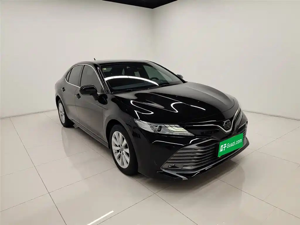 Camry 2018 2.0G Deluxe Edition купить на сайте DeffCars