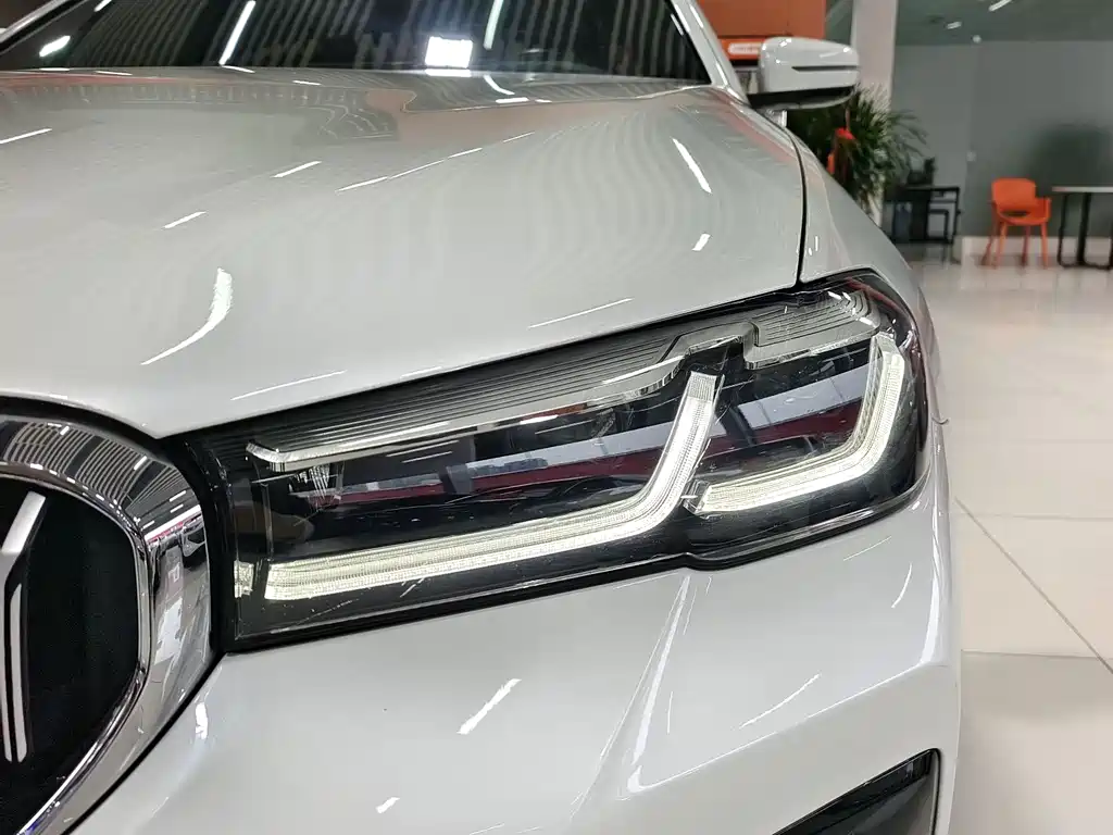 BMW 5 Series 2021 530Li Exclusive M Sports Package купить на сайте DeffCars