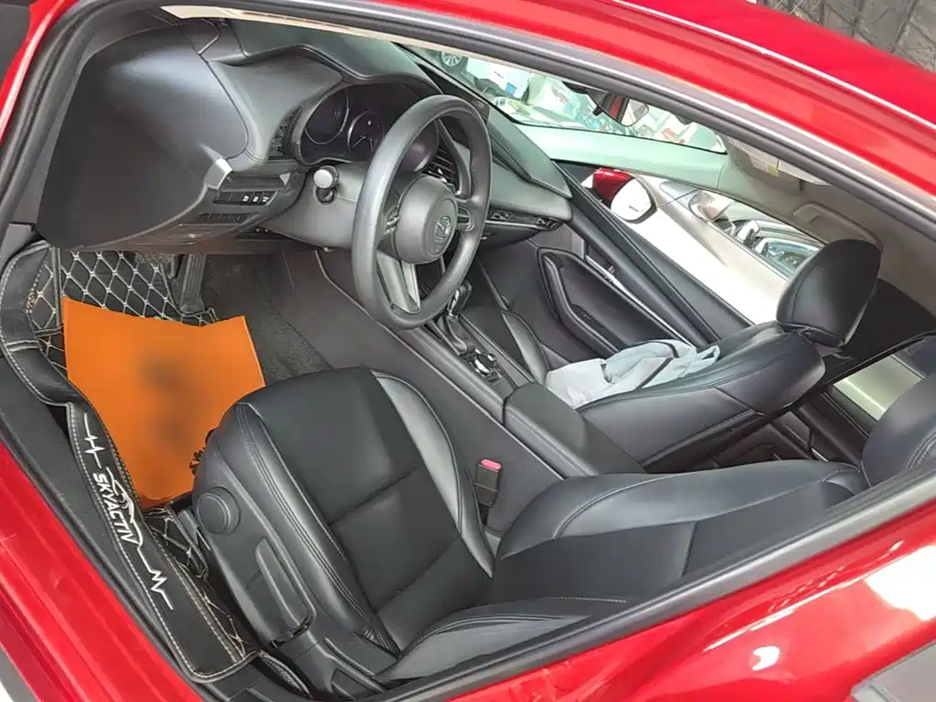 Mazda Axela 2021 2.0L automatic quality engine version купить на сайте DeffCars