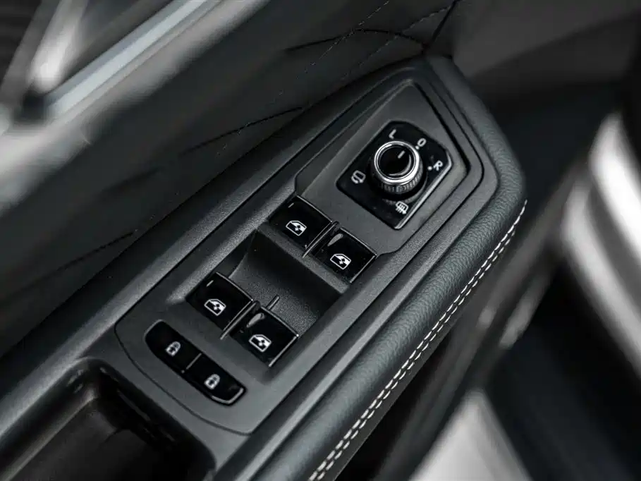 Touron 2019 Touron X 380TSI four-wheel drive luxury version купить на сайте DeffCars