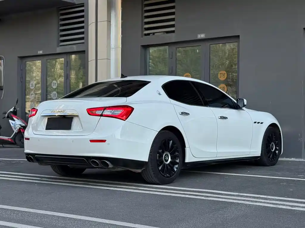 Ghibli 2014 3.0T Standard Edition купить на сайте DeffCars