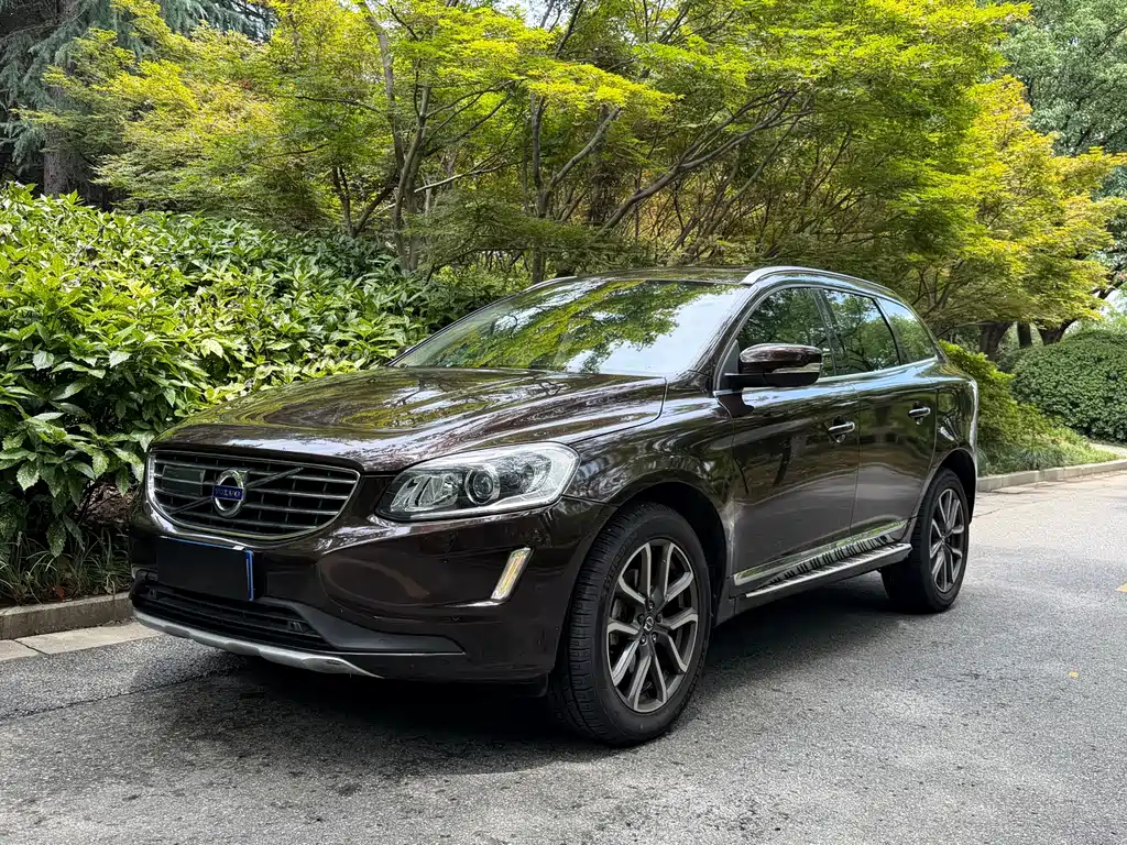 Volvo XC60 2017 T5 AWD Zhiyuan Upgrade купить на сайте DeffCars