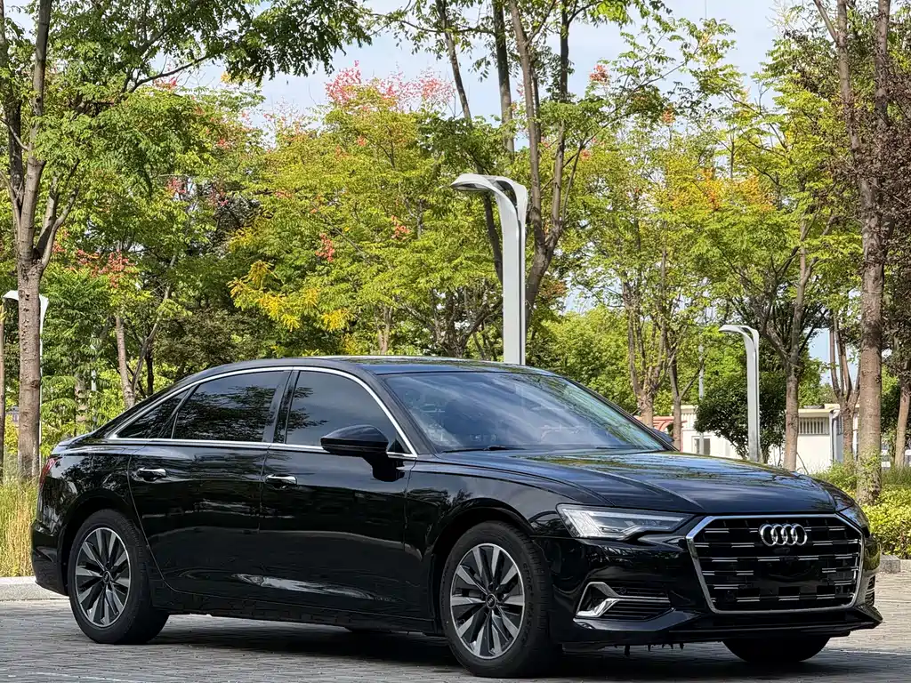 Audi A6L 2023 45 TFSI Premium Elegant Model купить на сайте DeffCars