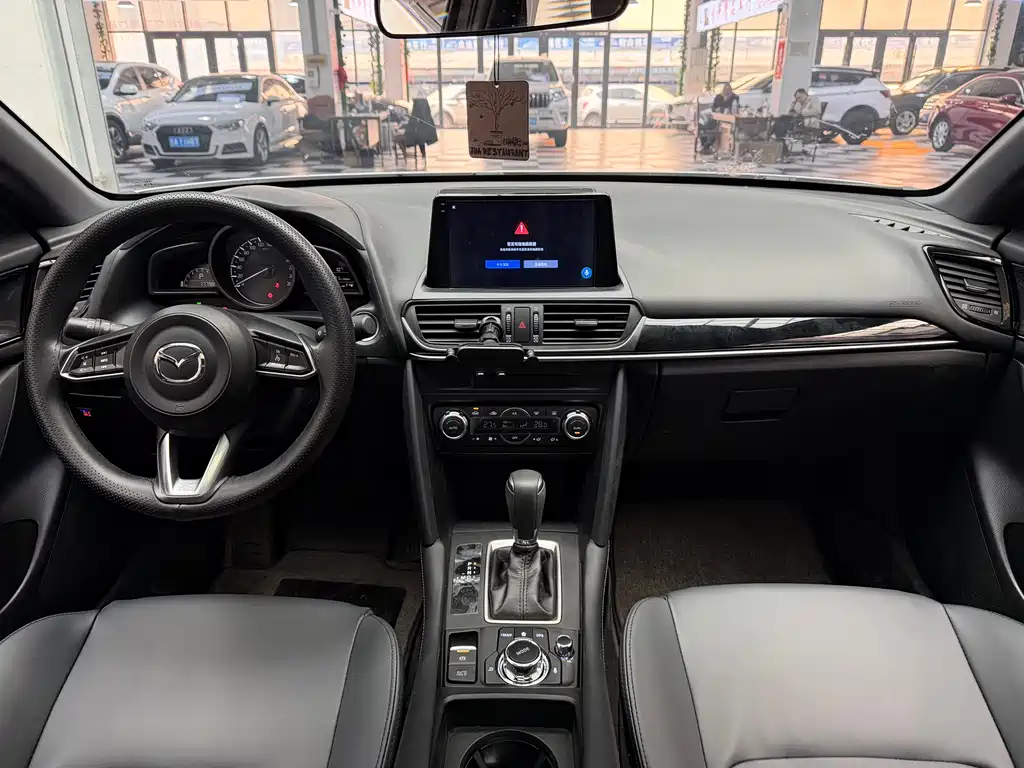 Mazda CX-4 2021 2.0L automatic two-wheel drive Blue Sky Exploration Edition купить на сайте DeffCars