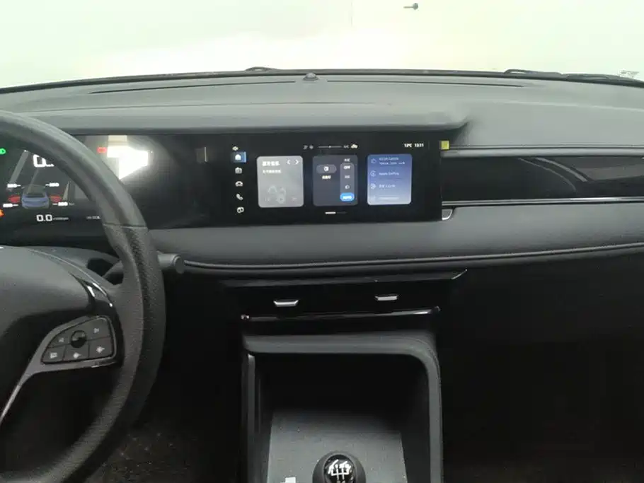 Roewe i5 2026 1.5L Manual Comfort Edition купить на сайте DeffCars