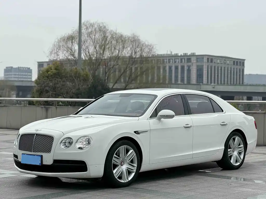 Flying Spur 2017 4.0T V8 Standard Edition купить на сайте DeffCars