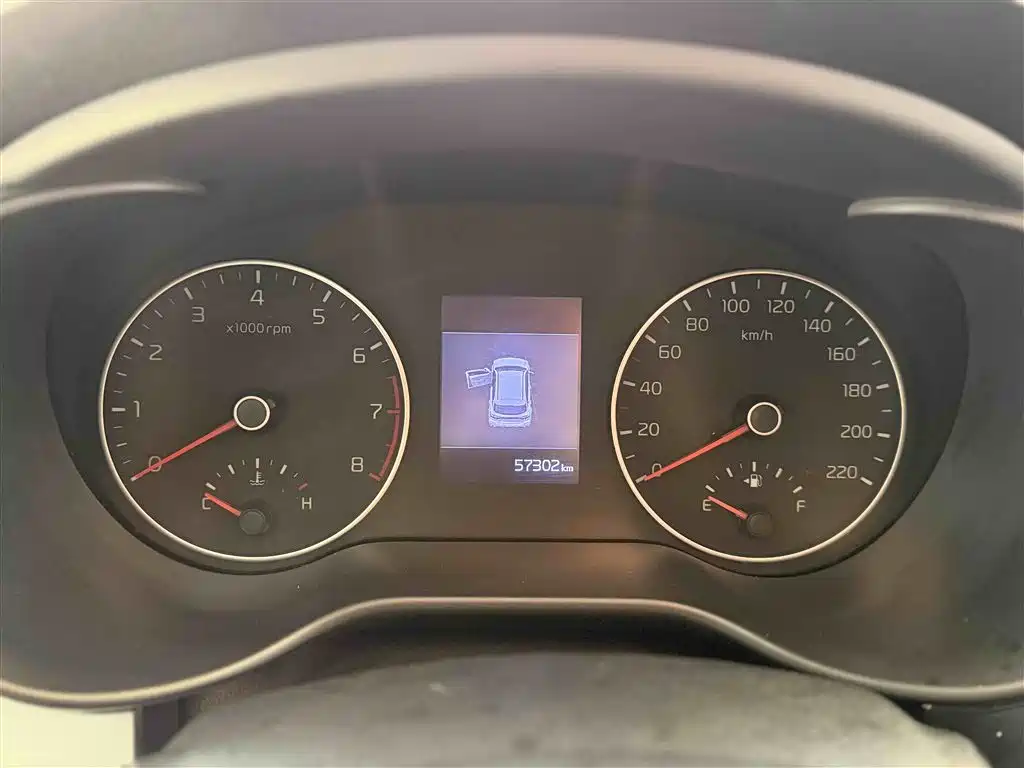 KX CROSS 2019 1.6L automatic smart sunroof version National V купить на сайте DeffCars
