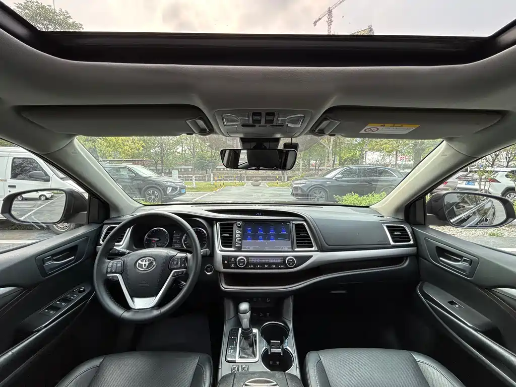 Highlander 2018 2.0T four-wheel drive luxury version, 7 seats, National VI купить на сайте DeffCars