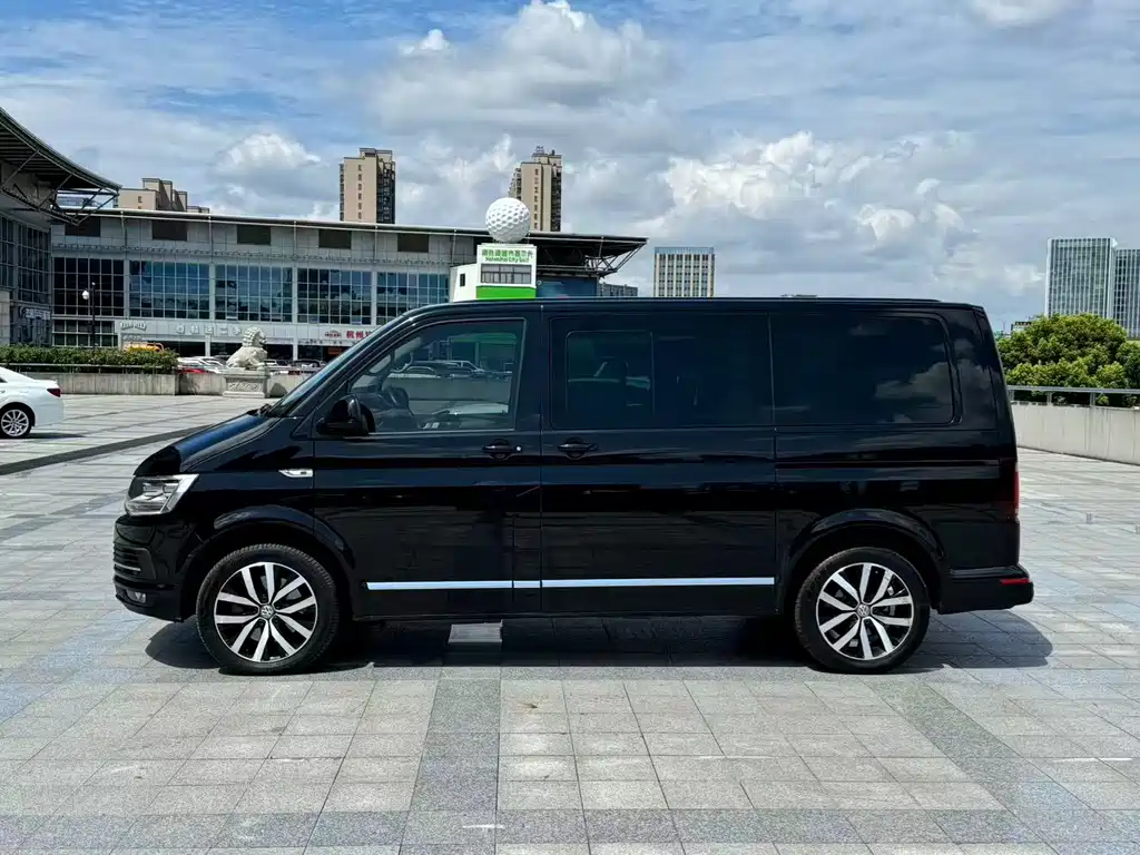 Multivan (Maitway) 2018 2.0TSI 4WD Premium Edition 7-seater купить на сайте DeffCars